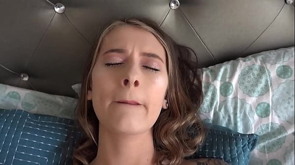 [ATKGirlfriends] POV with Amateur teen who loves getting eaten out, gives a blowjob and finally fucked in her uniform