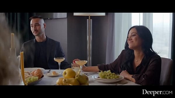 [Deeper] Babes swap husbands