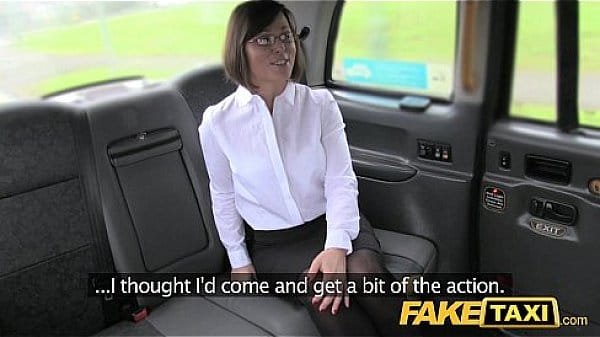 [FakeTaxi] Driver enjoys a good arse rimming