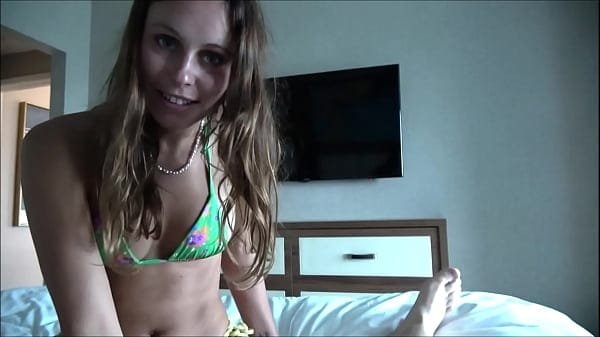 [FamilyTherapy] StepDad & StepDaughter Sex at The Beach