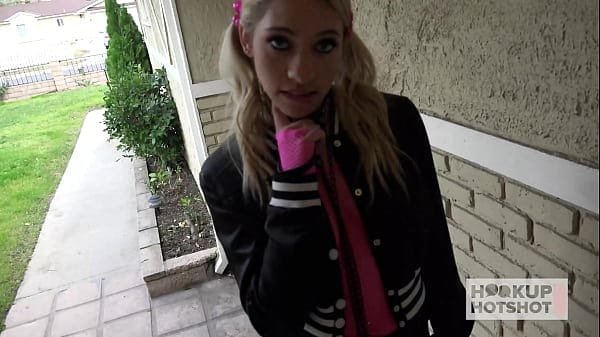 [HookupHotshot] Kinky Blondie Khloe Kapri’s Rough & Raw Pussy-Banging