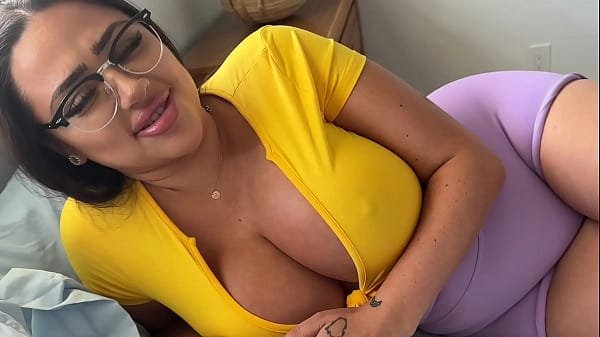 [HouseholdFantasy] Thick Latina Step Sister Business Lessons