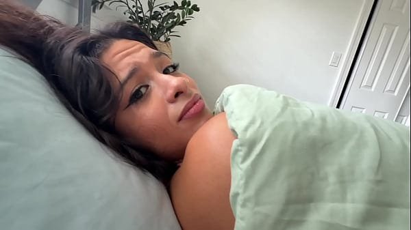 [HouseholdFantasy] Tiny Step Sister Sneaks In Your Bed