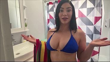 [MomComesFirst] Latina MILF Gets Massage From Step Son
