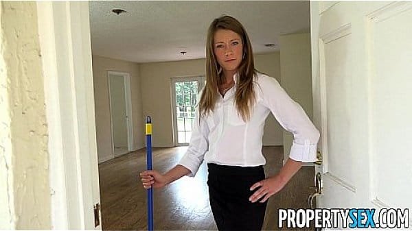 [PropertySex] House flipping real estate agent fucks her handyman