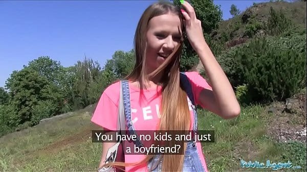 [PublicAgent] Beautiful girl fucks in the woods